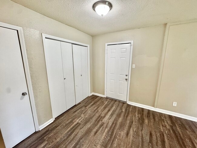 Building Photo - 408 Braycliff Cove