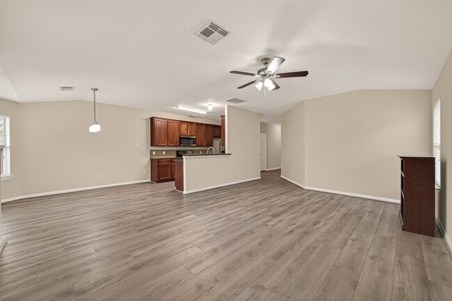 Building Photo - 5107 Moss Garden Ln