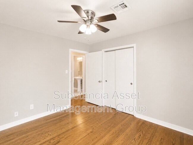 Building Photo - 4713 N Harvey Pkwy