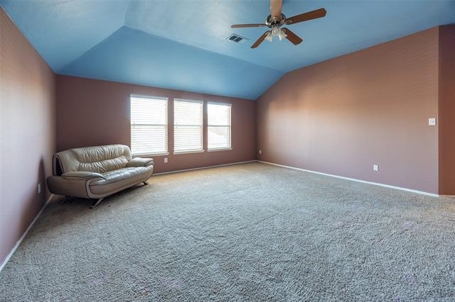 Building Photo - 9216 Sterling Gate Dr