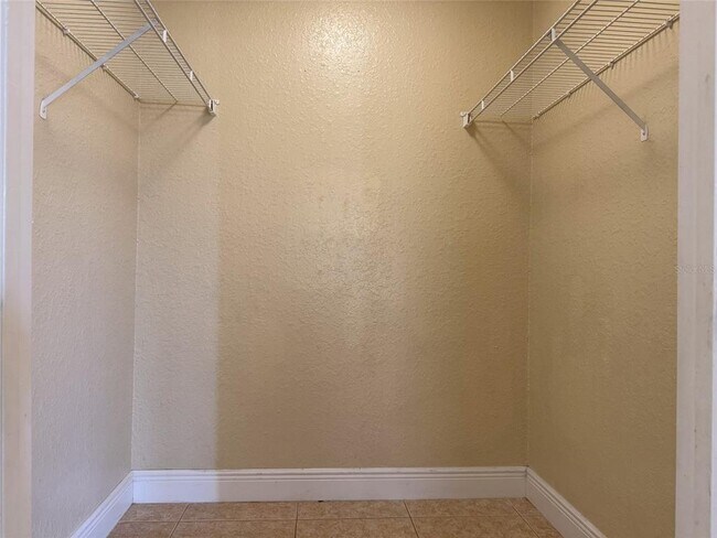 Building Photo - 2216 Grand Cayman Ct