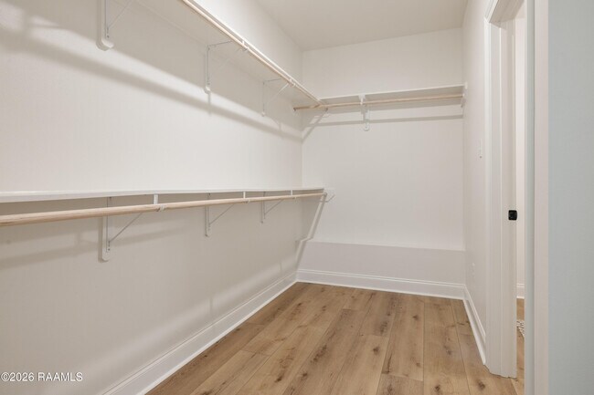 Building Photo - 107 Lotus St