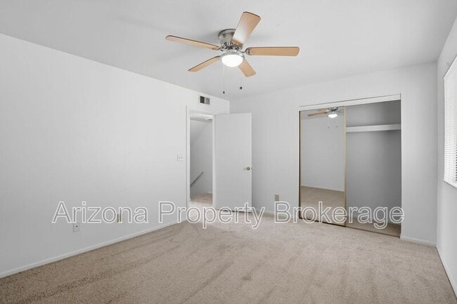 Building Photo - 6144 E Glencove St