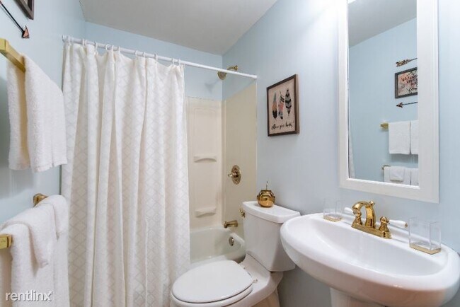 Building Photo - 3 br, 2 bath House - 1450 S 6th St A Unit A