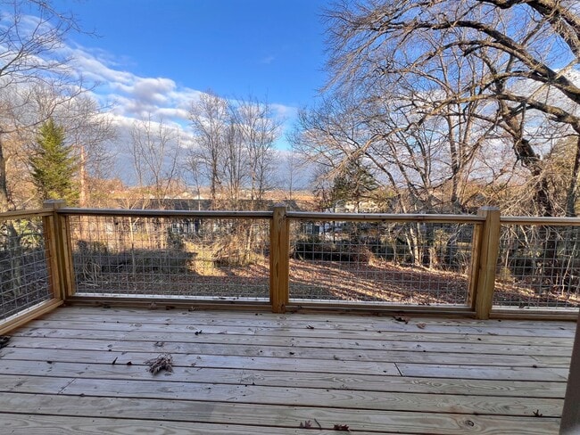 Building Photo - Newly Renovated Modern Cottage in Sevierville, TN — 2 Bed, 2 Bath, Open-Concept Living