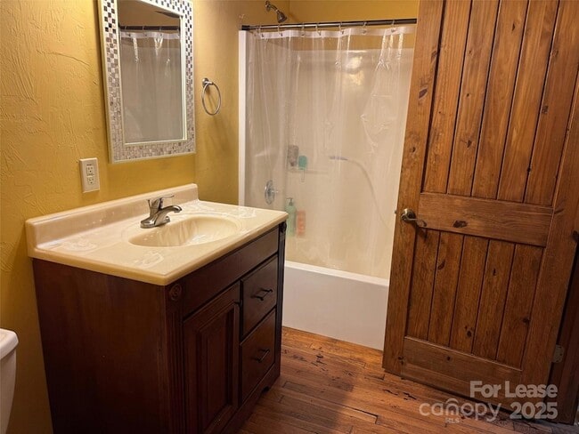 Building Photo - 110 Church St NW