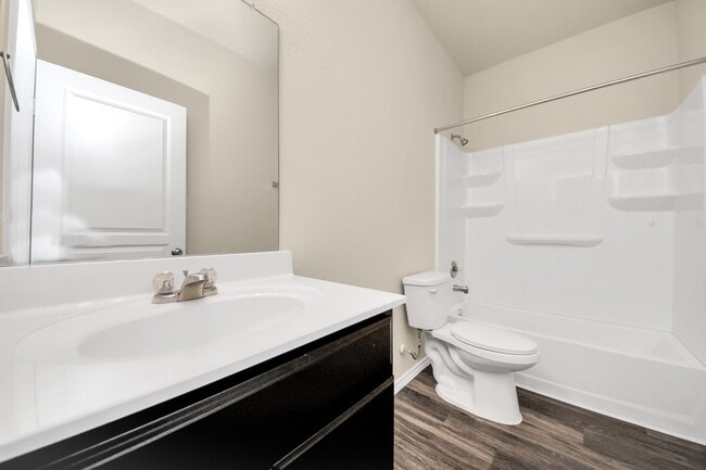Building Photo - 14626 Sierra Garden Dr