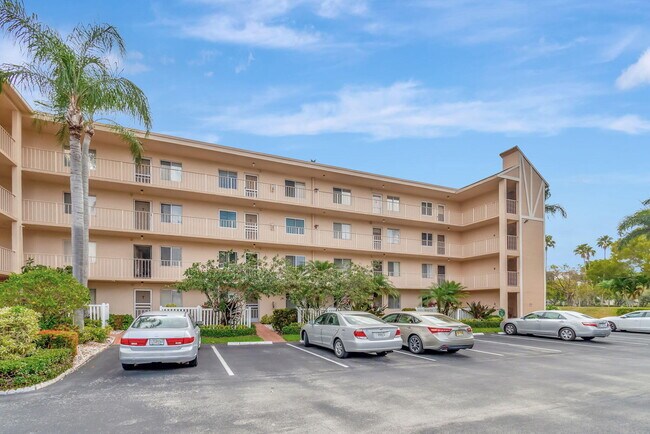Building Photo - 6795 Huntington Ln