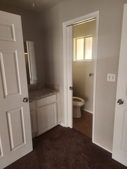 Building Photo - 14324 El Dorado Dr