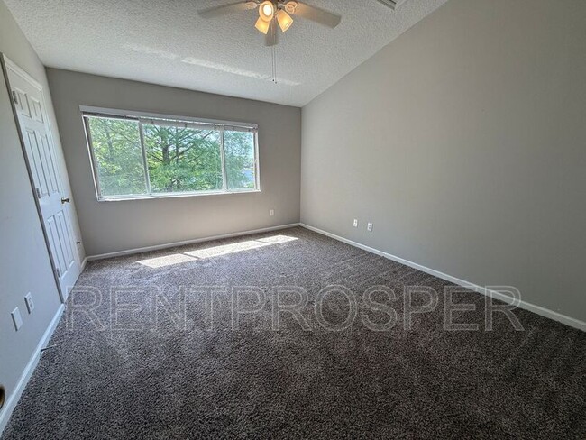 Building Photo - 2901 Woodlands Park Ct
