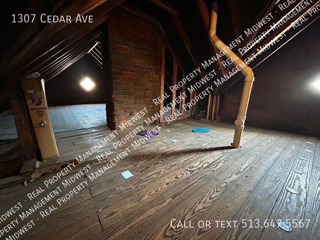 Building Photo - 1307 Cedar Ave