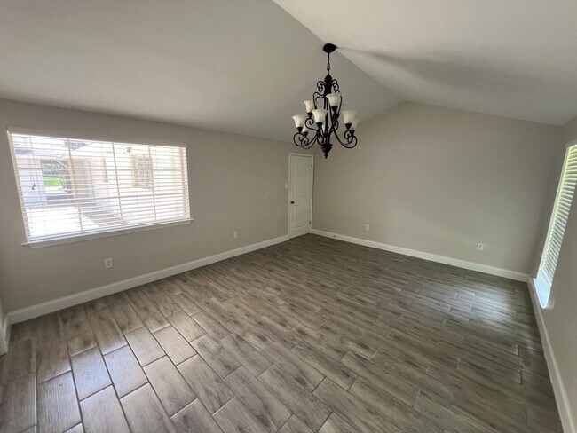 Building Photo - 10444 Browning Dr