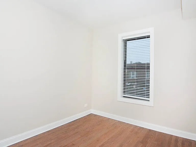 Building Photo - 3409 W Fullerton Ave