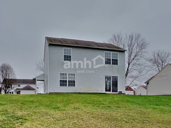 Building Photo - 998 Canary Creek Dr