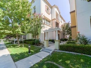 Building Photo - Opportunity Knocks! Updated Tri-Level prop...