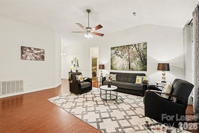 Building Photo - 13505 Gatestone Ln