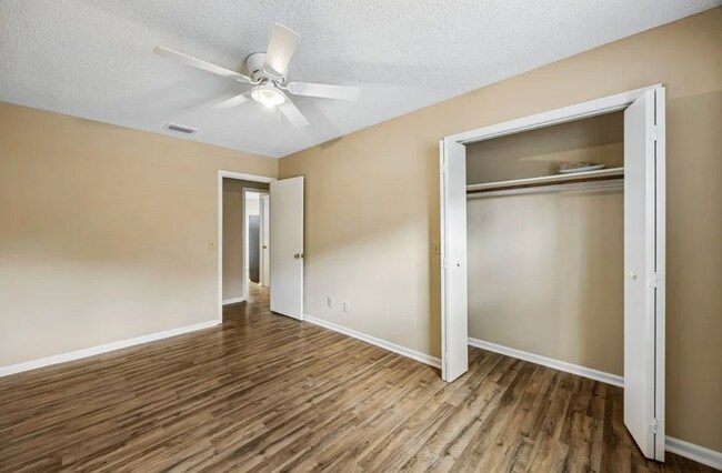 Building Photo - 106 Clarks Bluff Rd