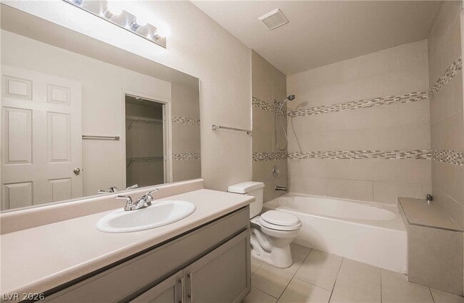 Building Photo - 2815 Dawn Crossing Dr