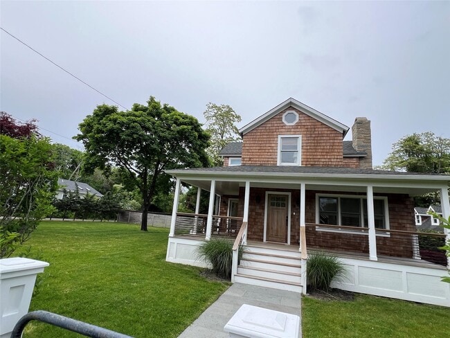 Building Photo - 7 Halsey Ave
