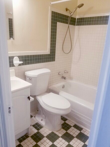 Bathroom - 301 Pennsylvania Ave