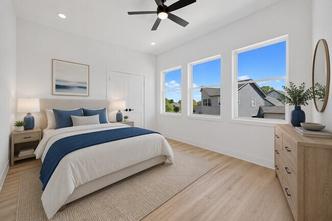 Building Photo - 3510 Saltus St
