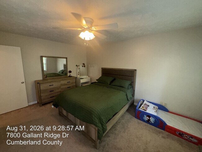 Building Photo - 7800 Gallant Ridge Dr