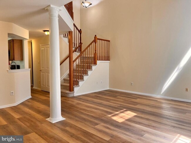 Building Photo - 13 Benjamin Rush Ln