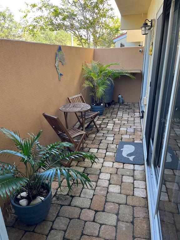 Building Photo - 828 Padua Ln