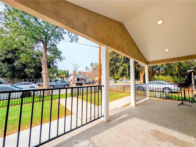 Building Photo - 3081 N F St