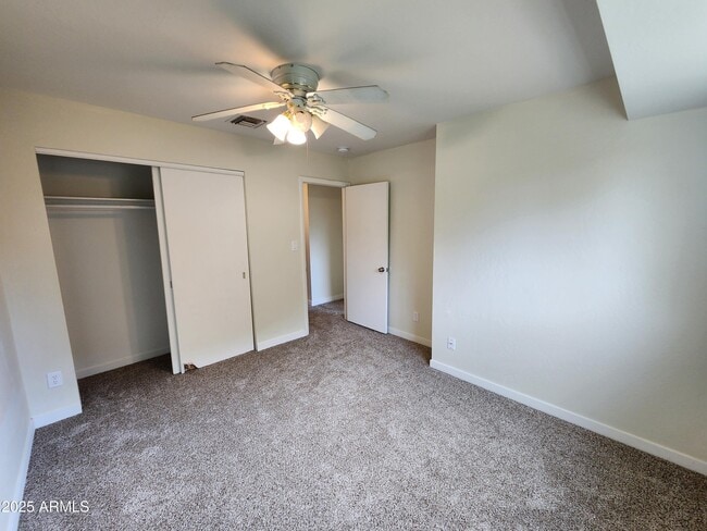 Building Photo - 4569 S Mill Ave