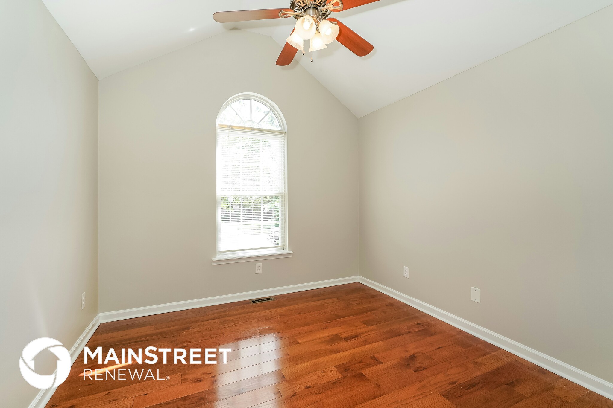 Building Photo - 117 Lansdowne Dr