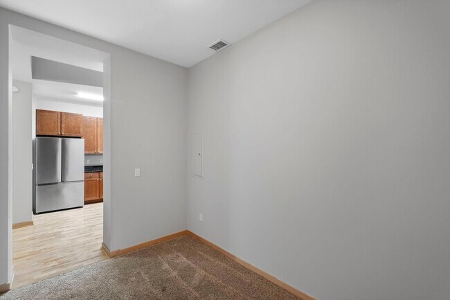 Building Photo - 100 3rd Ave S