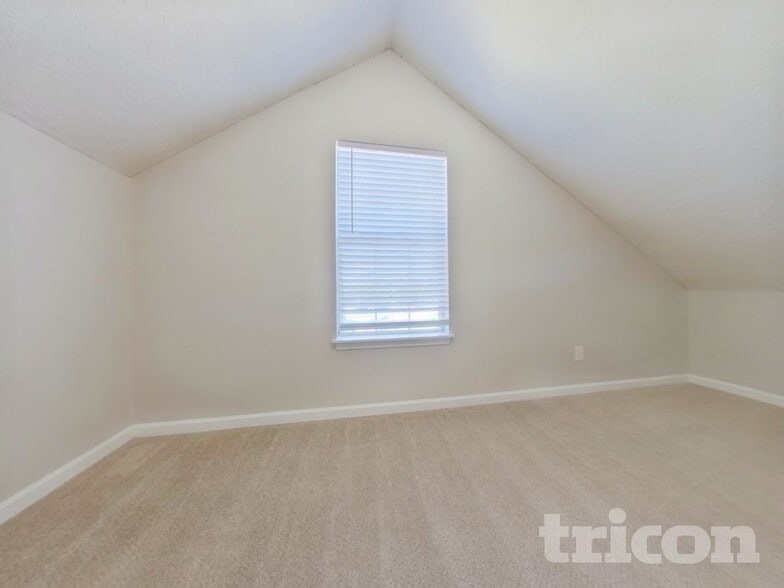 Building Photo - 2345 Iron Horse Dr