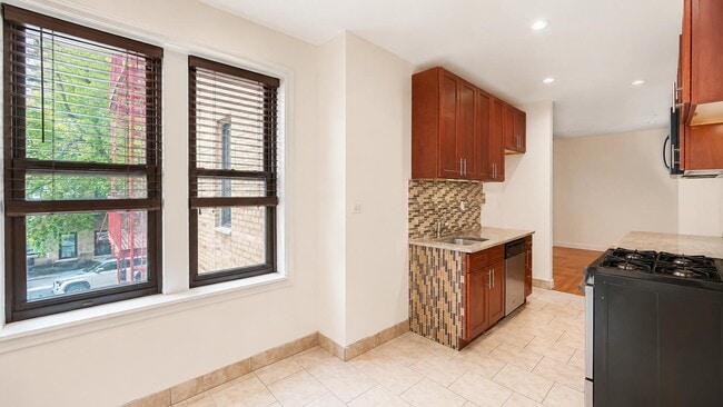 Floorplan - 30 Dongan Place