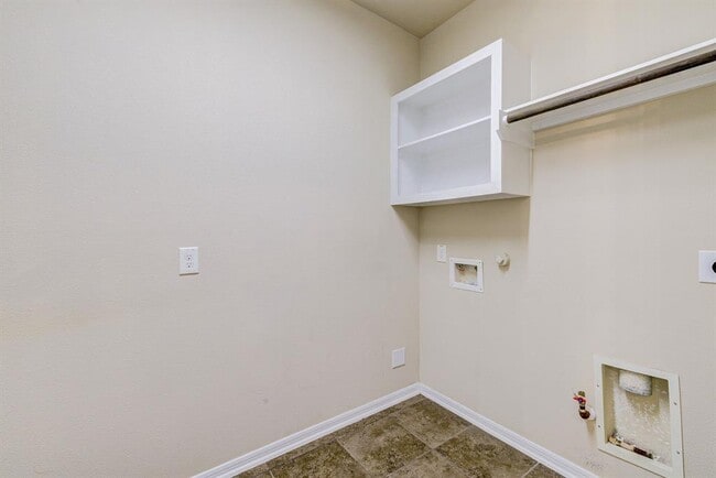 Building Photo - 29302 Wood Lily Dr