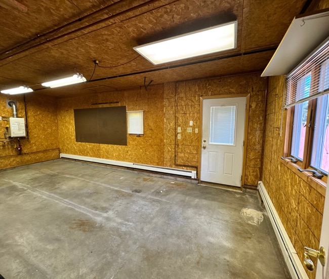 Building Photo - 140 S Elmwood Ave