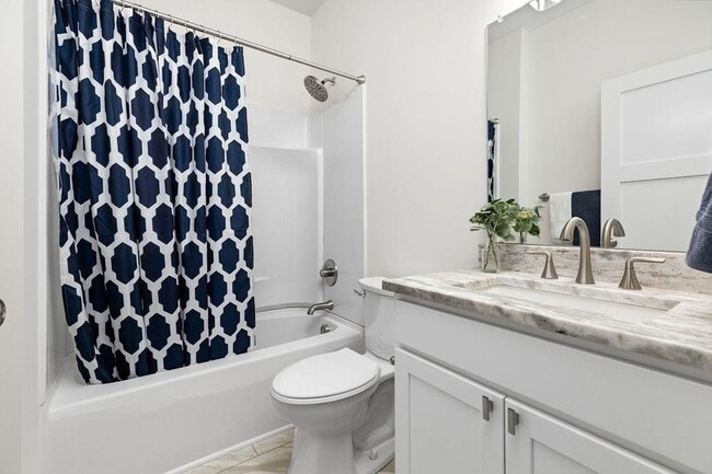 Building Photo - 1025 Frye St