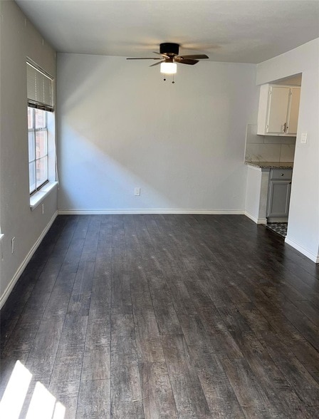 Building Photo - 8067 Meadow Road Unit 114D