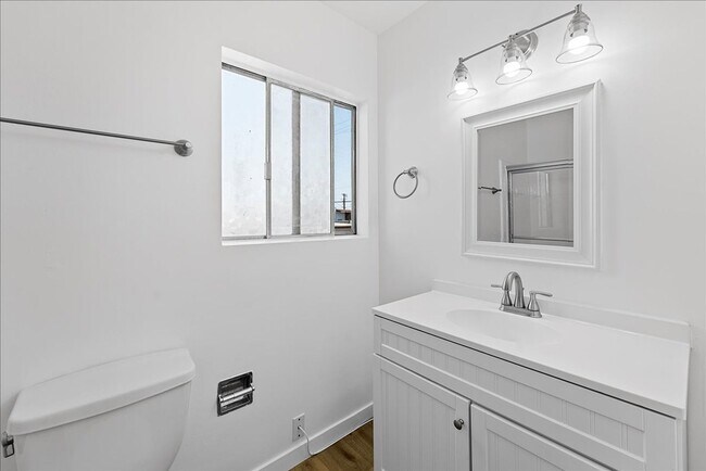 Building Photo - 11661 Erwin St