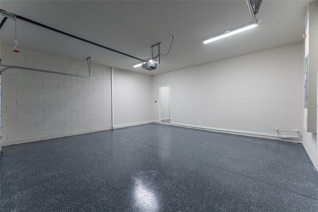 Building Photo - 10591 Bissell St