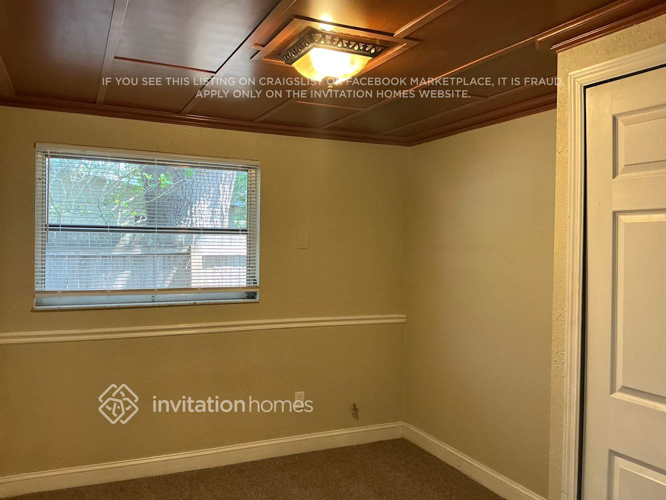 Building Photo - 2209 Curtis Dr S