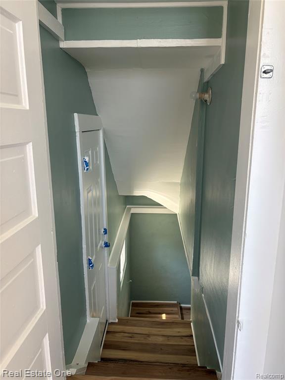 Building Photo - 319 W Parent Ave