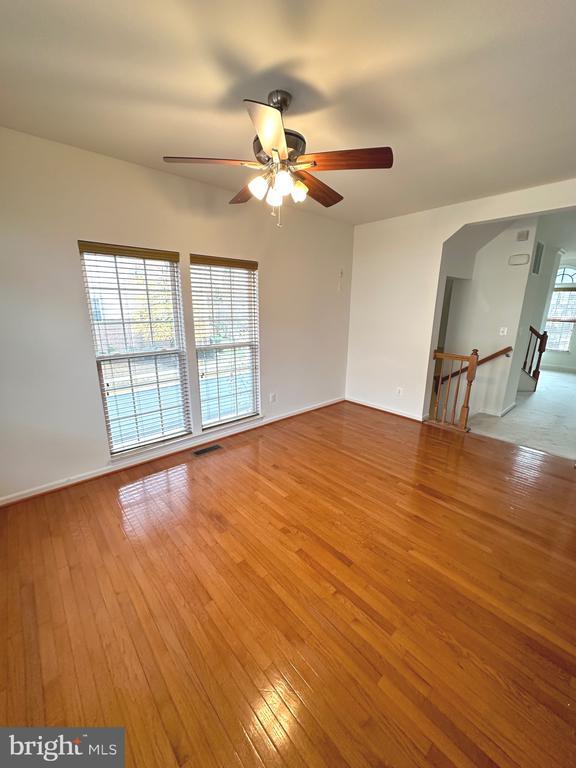 Building Photo - 2100 Abbottsbury Way