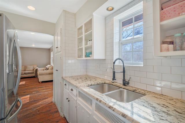 Building Photo - 2320 Meadow Lark