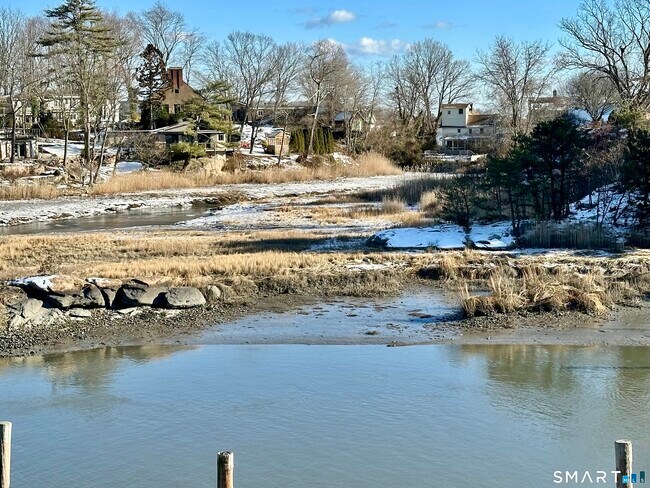 Building Photo - 52 Brown Rd