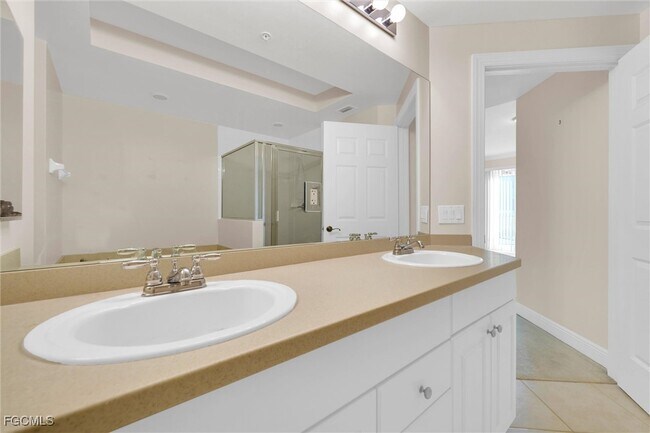 Building Photo - 2745 First St