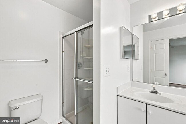 Building Photo - 6147 Early Autumn Dr