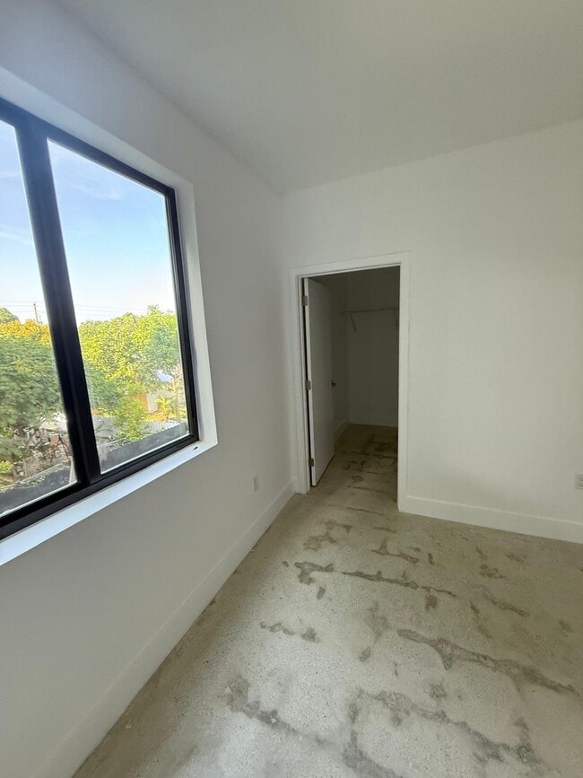 Building Photo - A2Z Construction & Remodel LLC / 2242 NW 9...