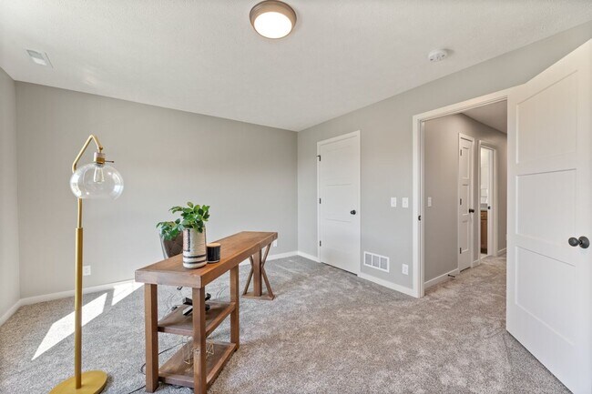 Building Photo - 409B Park Avenue