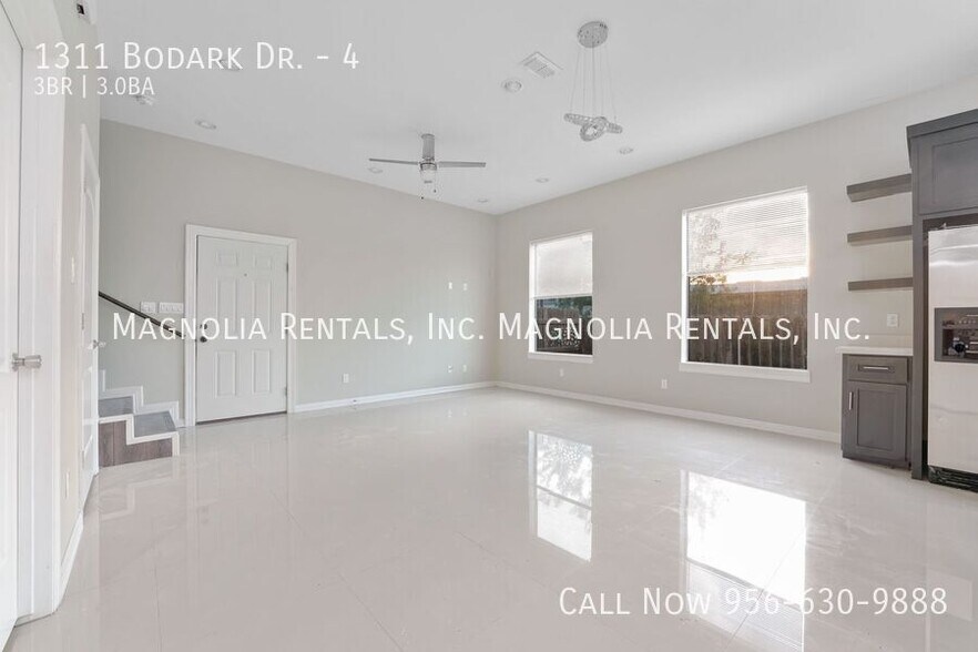 Building Photo - 1311 Bodark Dr